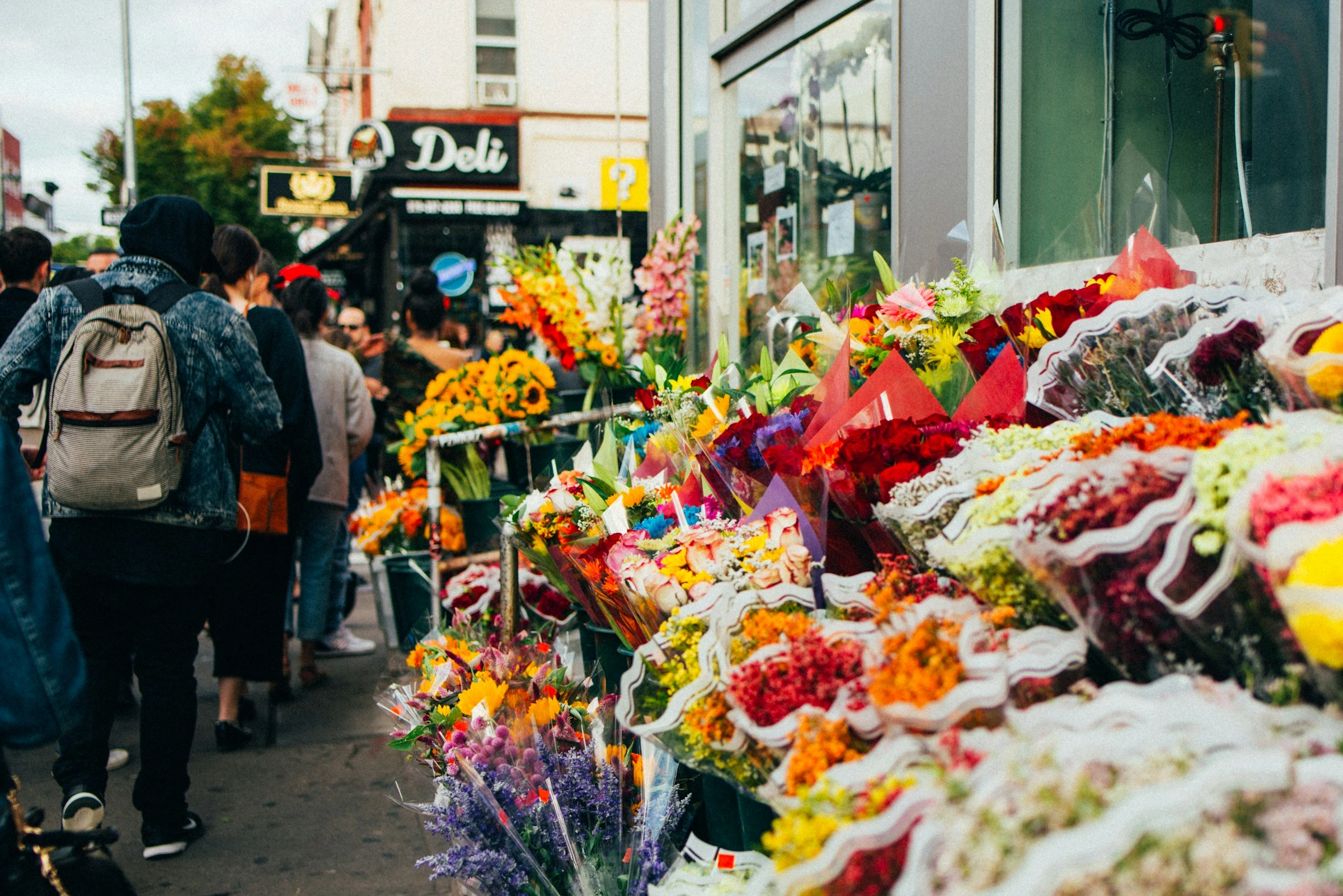 Vibrant Urban Flower Market Vibrant Urban Flower Market