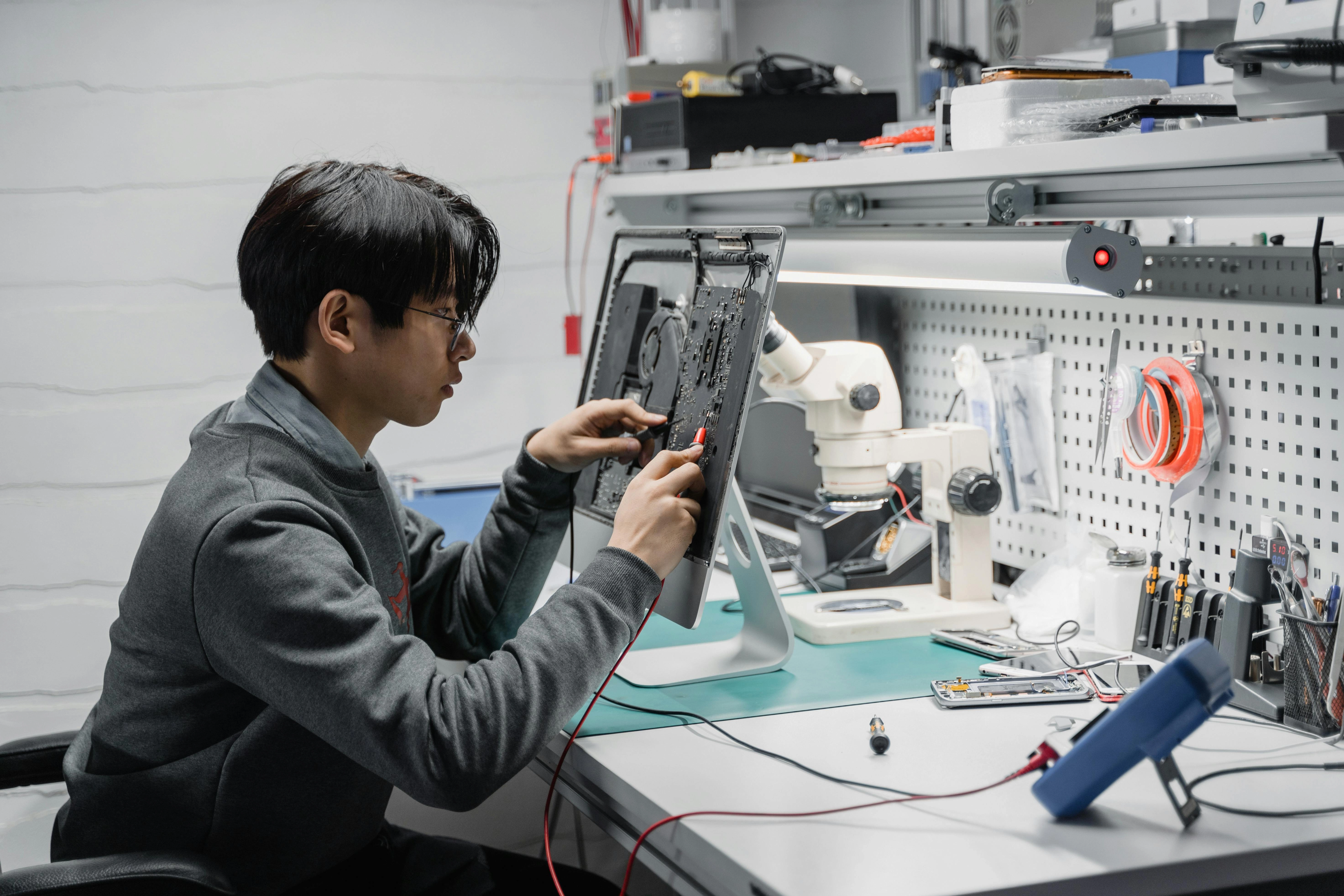 Electronics Repair Lab Technician