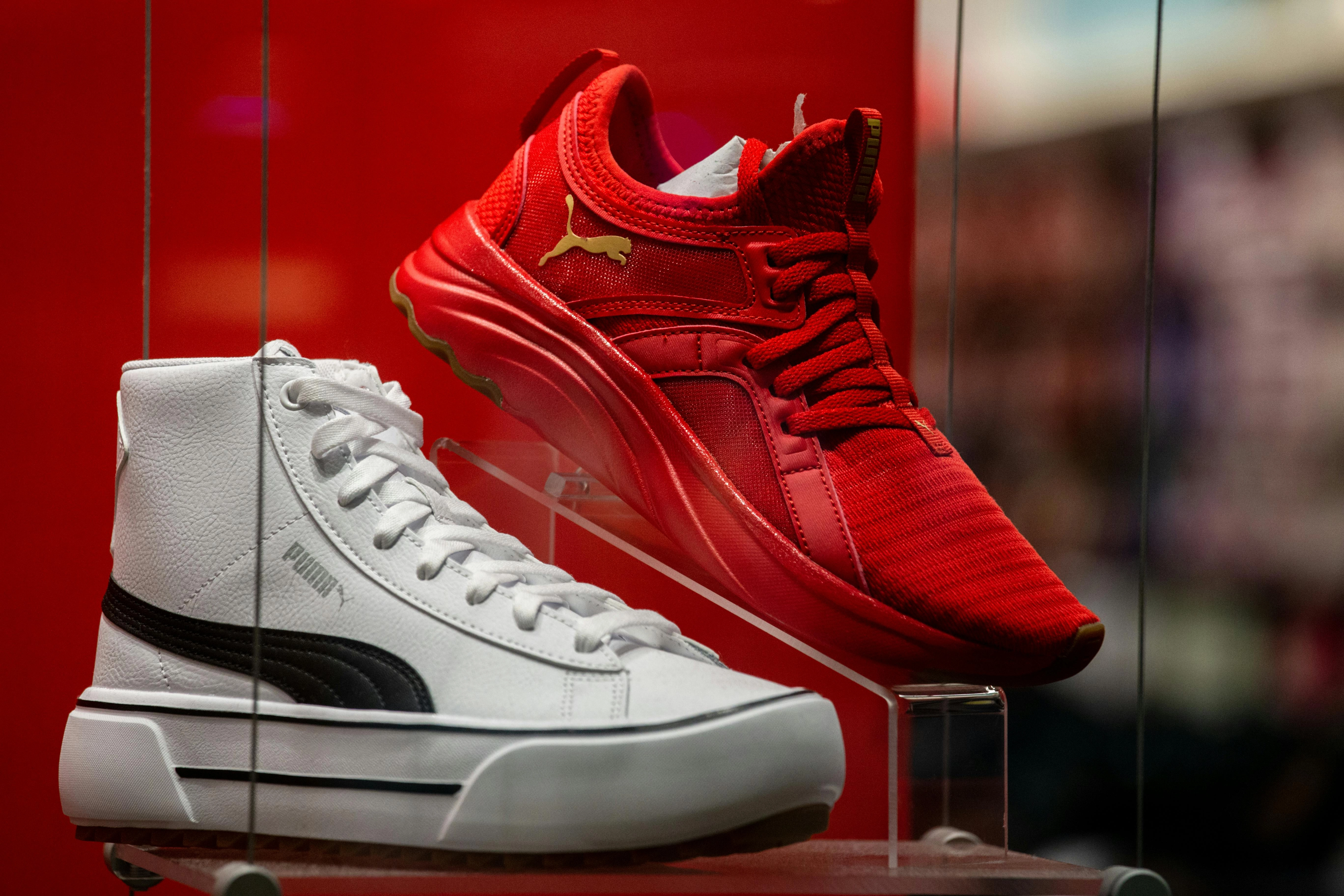Puma Sneakers Display Contrast Puma Sneakers Display Contrast