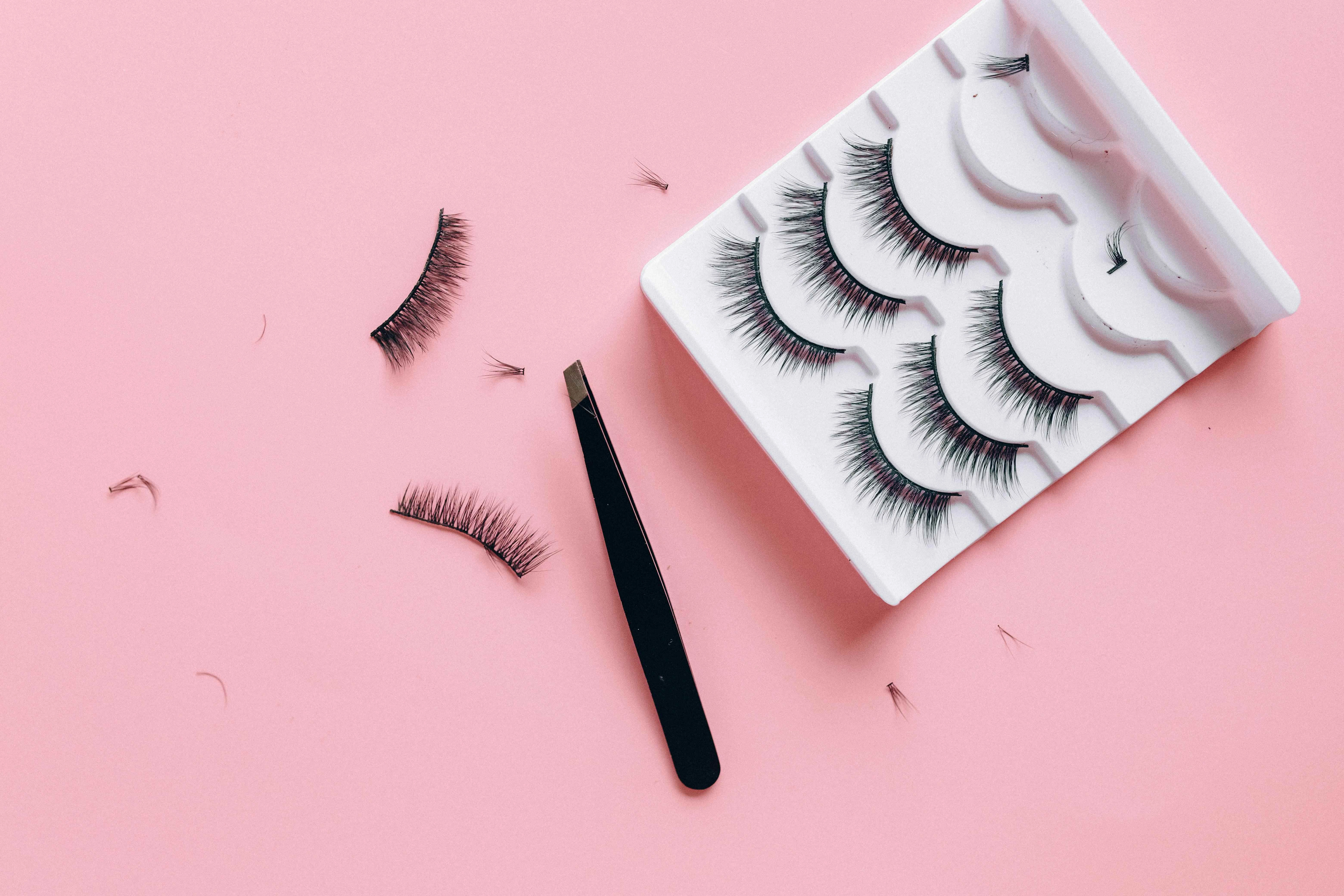 False Eyelashes Beauty Setup