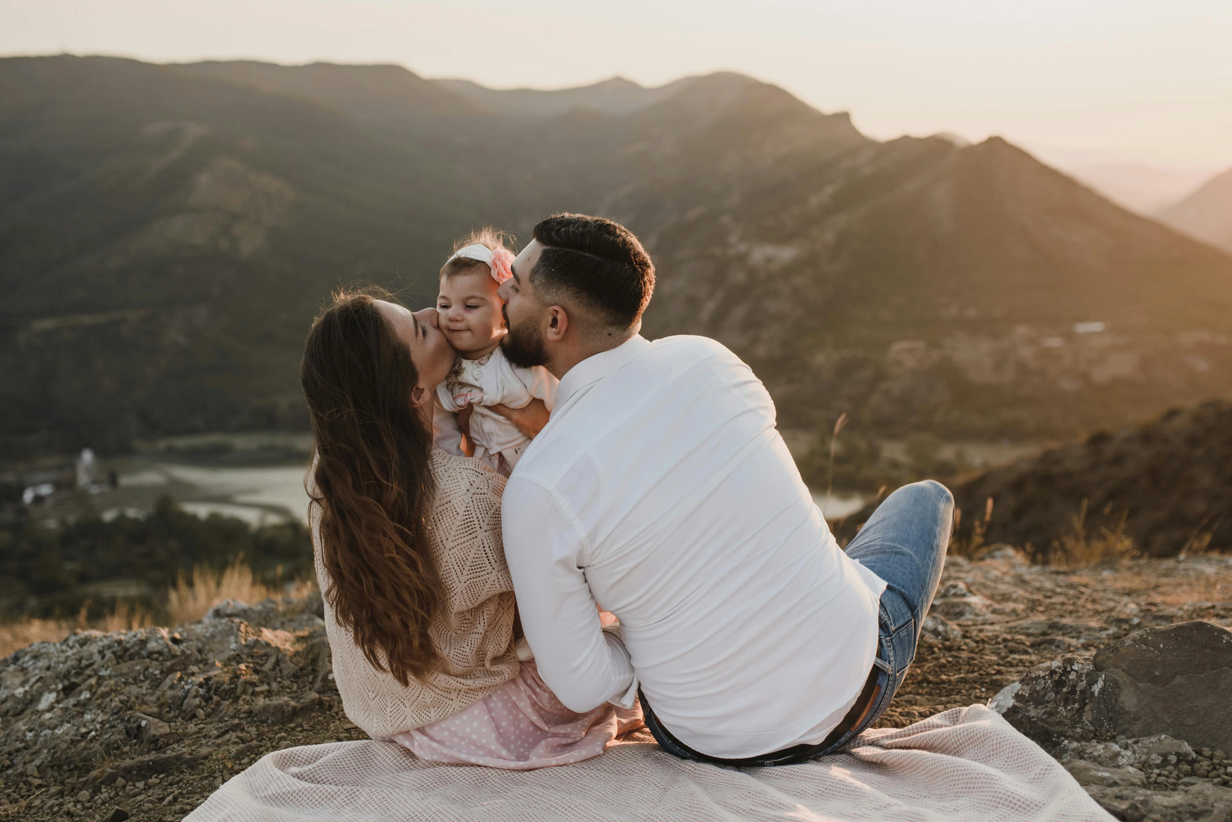 Family Love on Mountaintop Family Love on Mountaintop