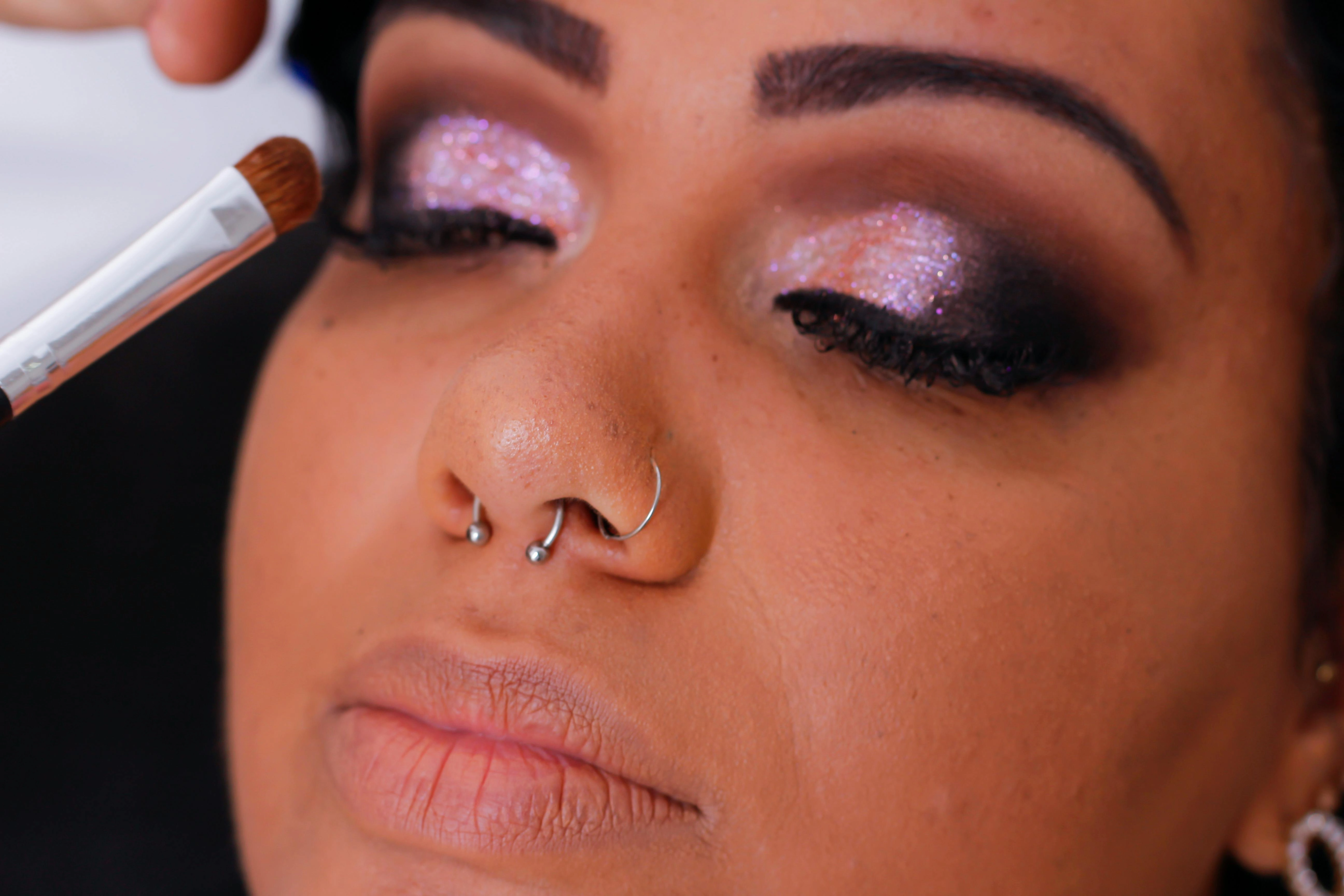 Glittery Eyeshadow Makeup Application