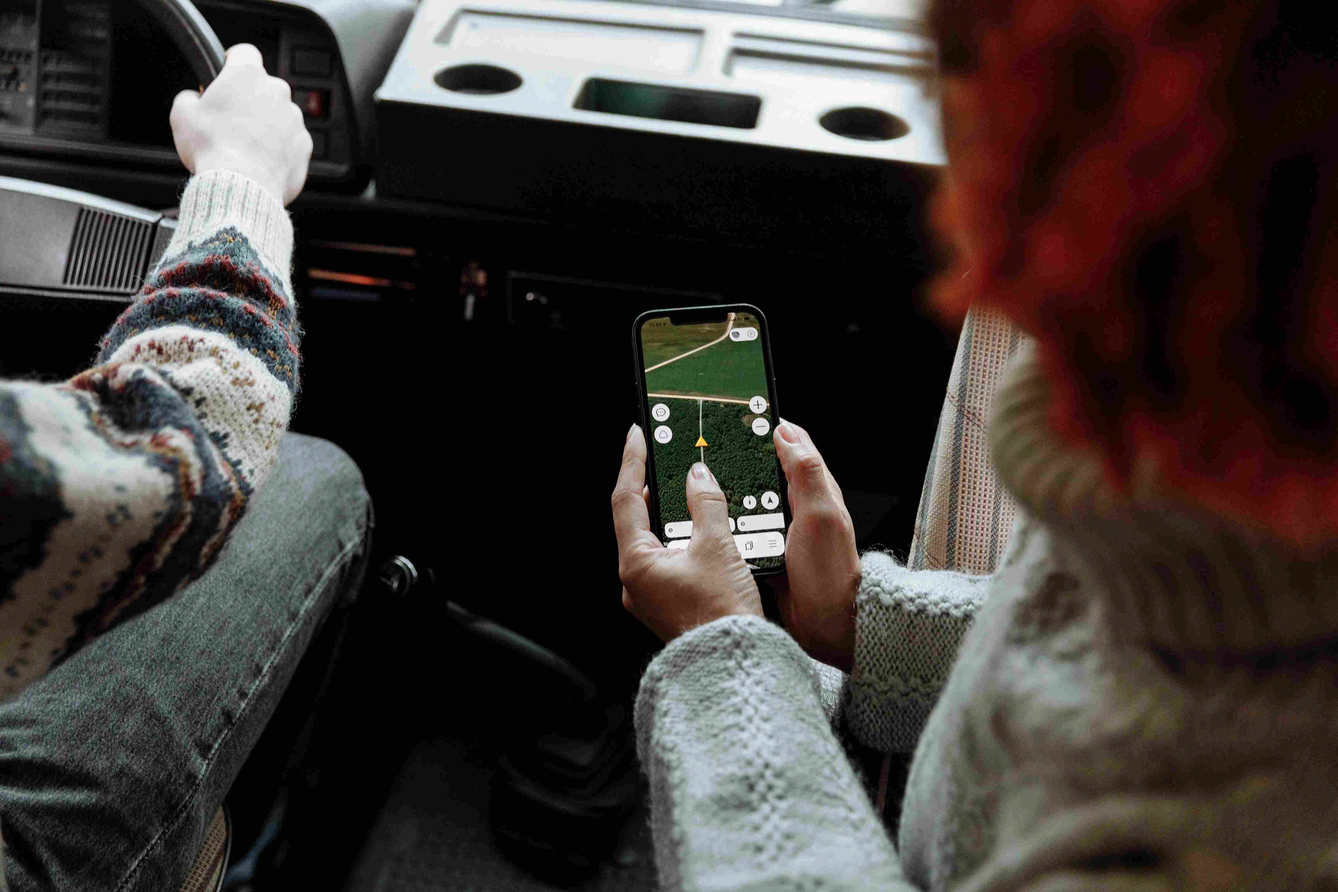 Navigation in Vintage Car Navigation in Vintage Car