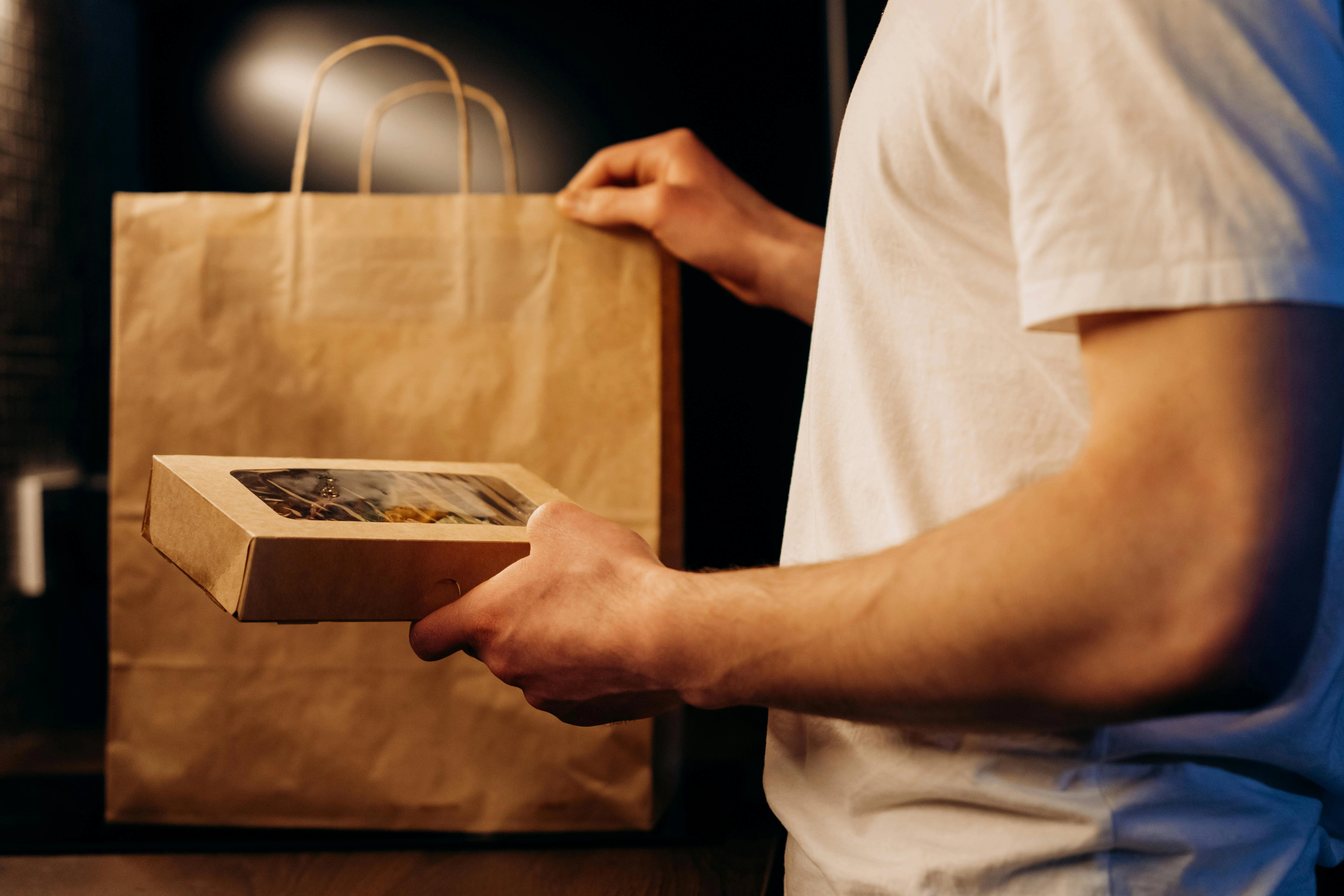 Food delivery packaging preparation Food delivery packaging preparation