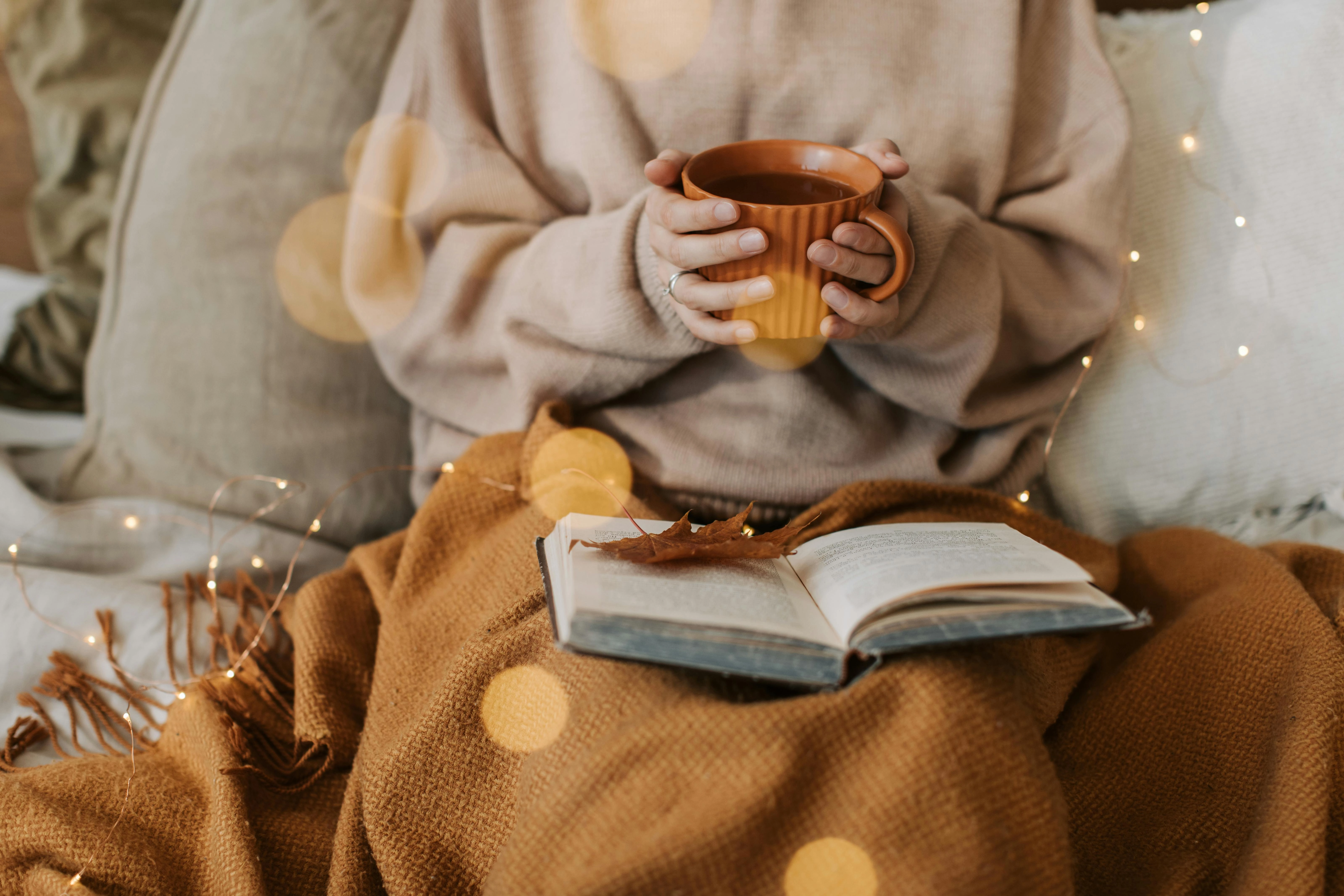 Cozy Autumn Reading Nook Cozy Autumn Reading Nook