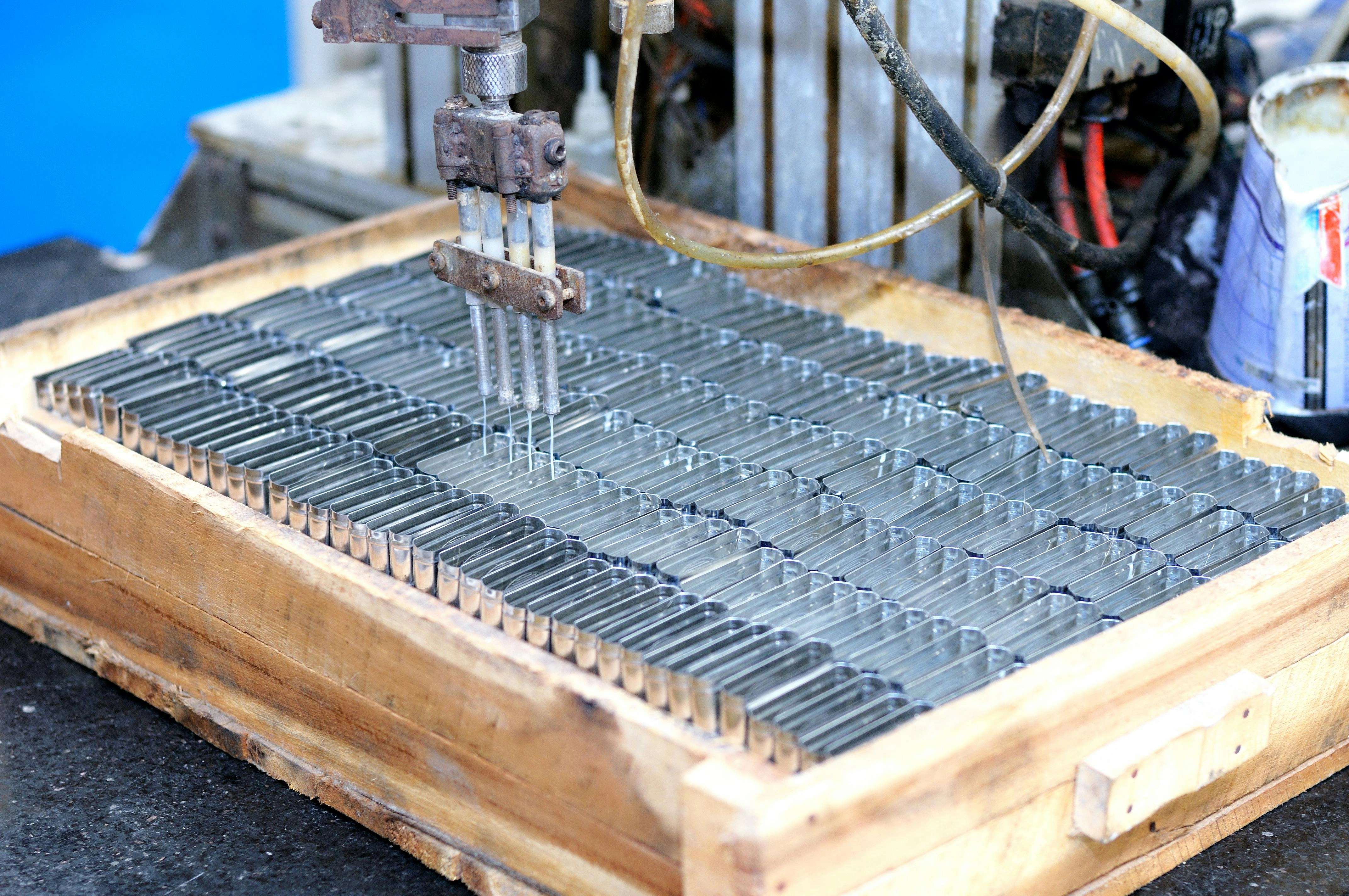 Metal Parts Manufacturing Process Metal Parts Manufacturing Process