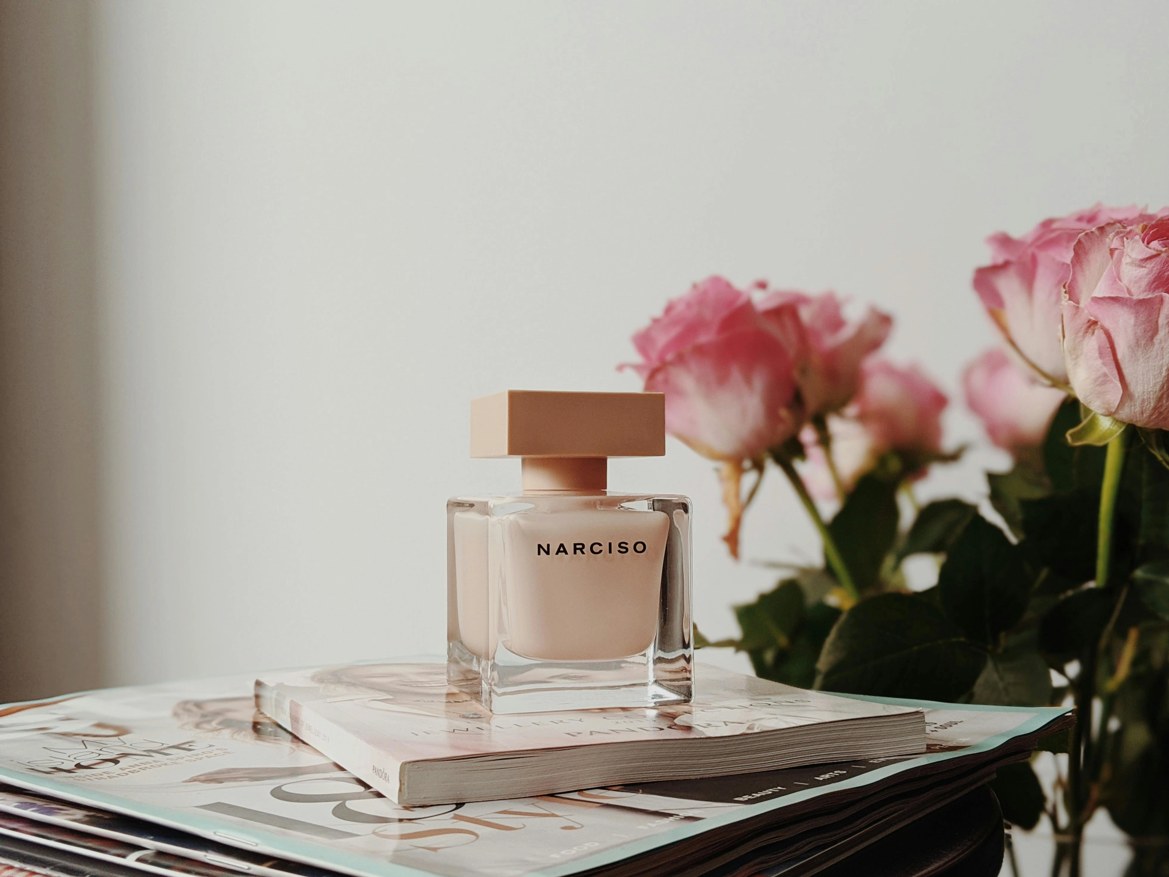 Narciso Perfume with Roses Narciso Perfume with Roses