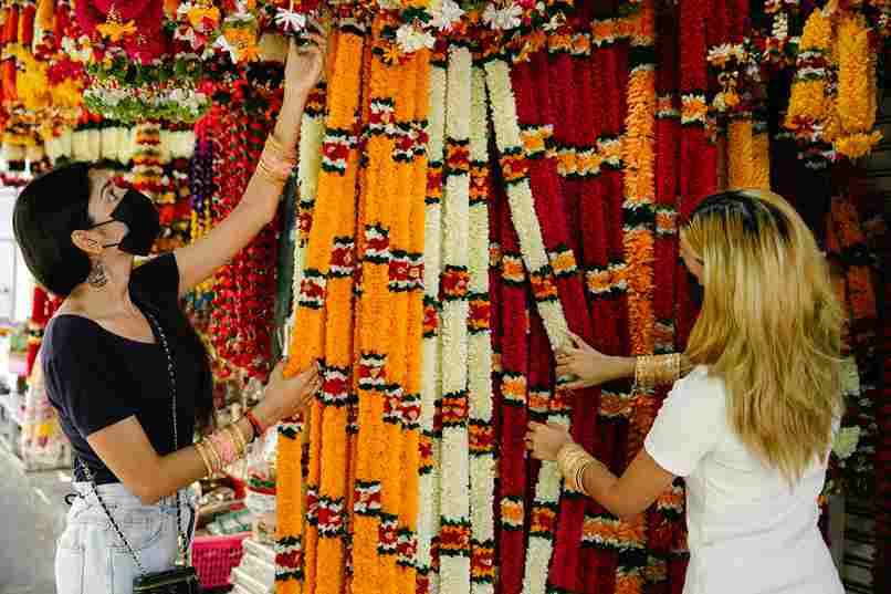 Colorful Flower Garland Market Colorful Flower Garland Market