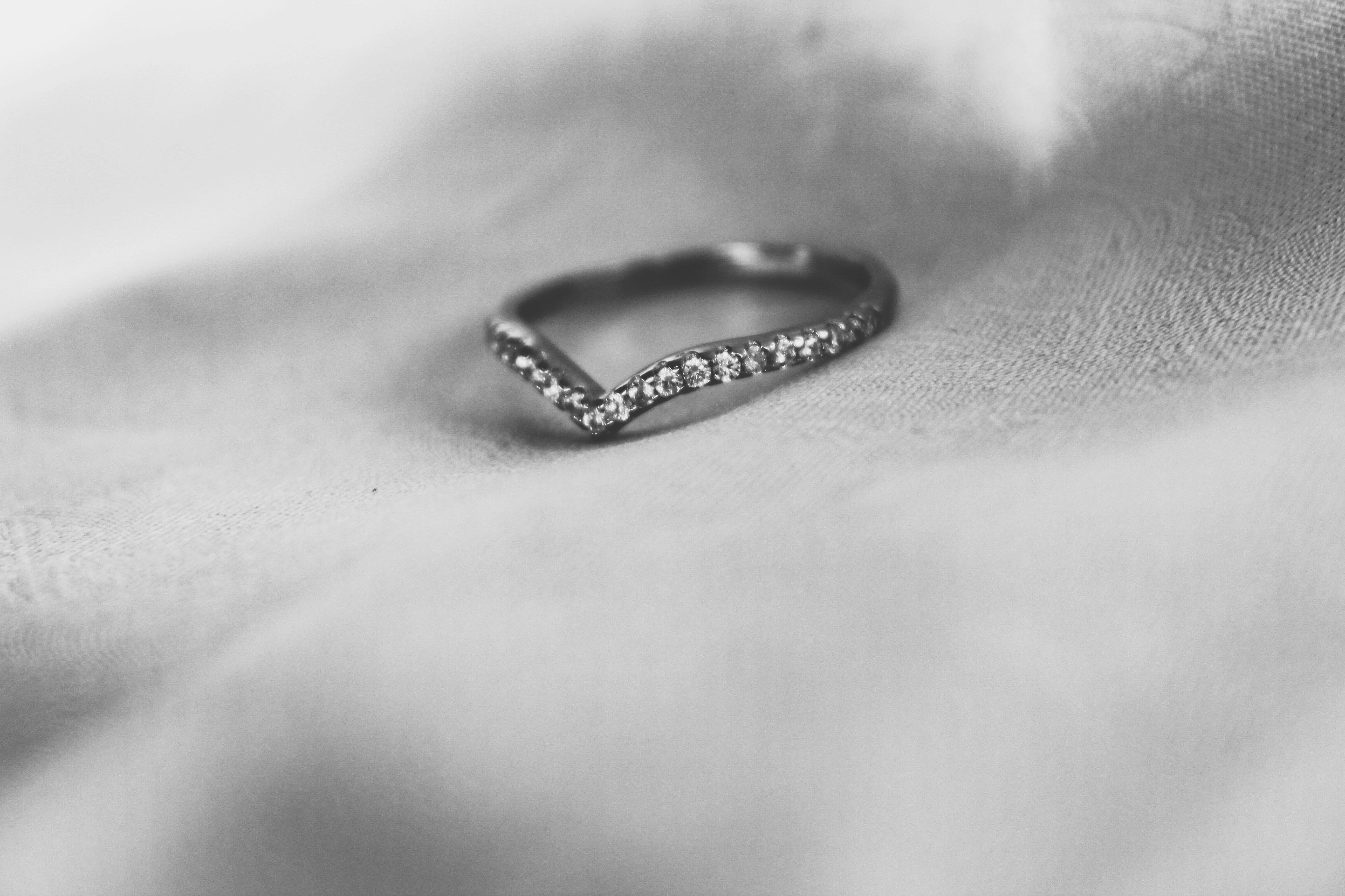 Diamond V-shaped Wedding Jewelry