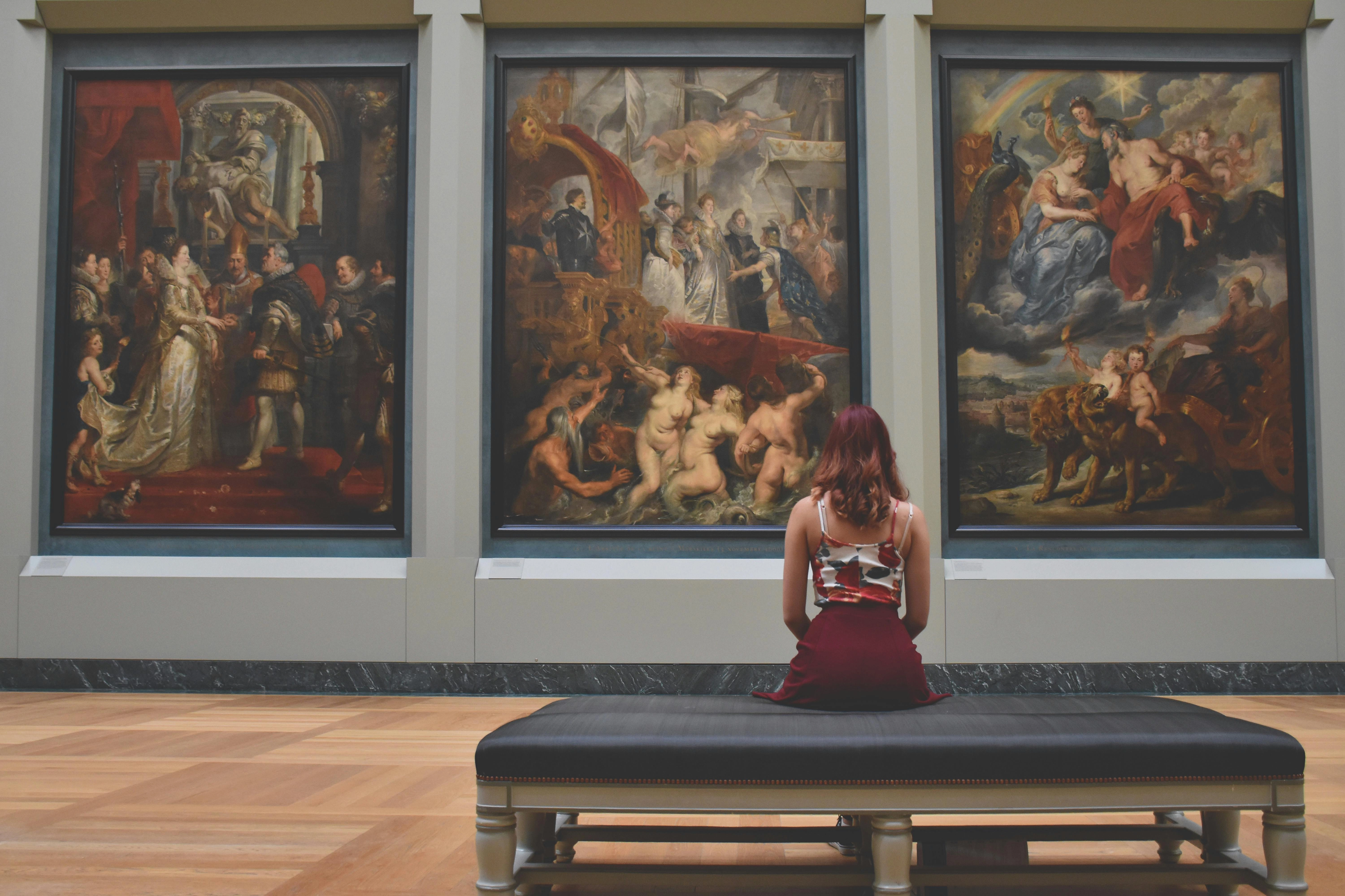 Art Appreciation in Museum