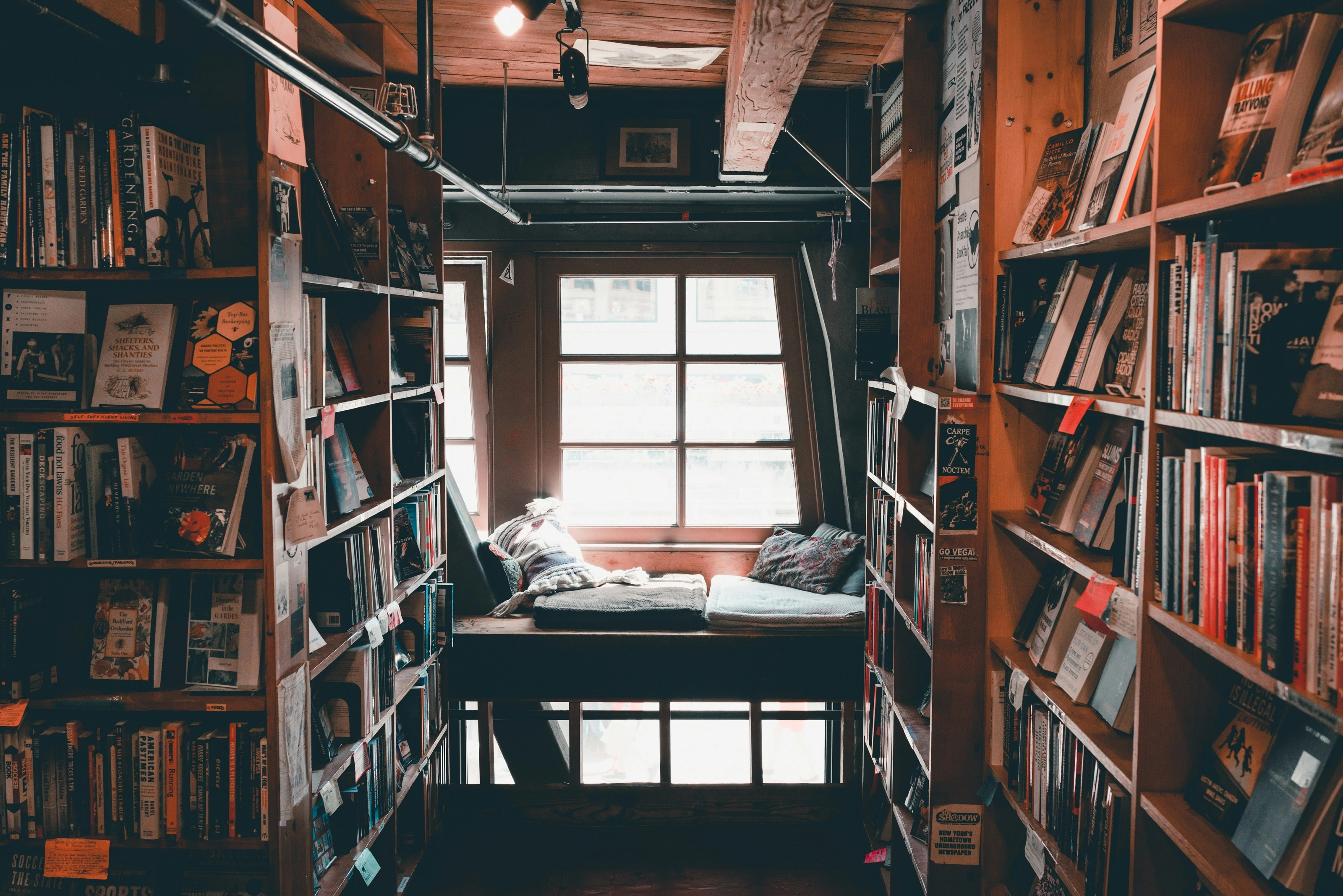 Cozy Bookstore Reading Nook Cozy Bookstore Reading Nook