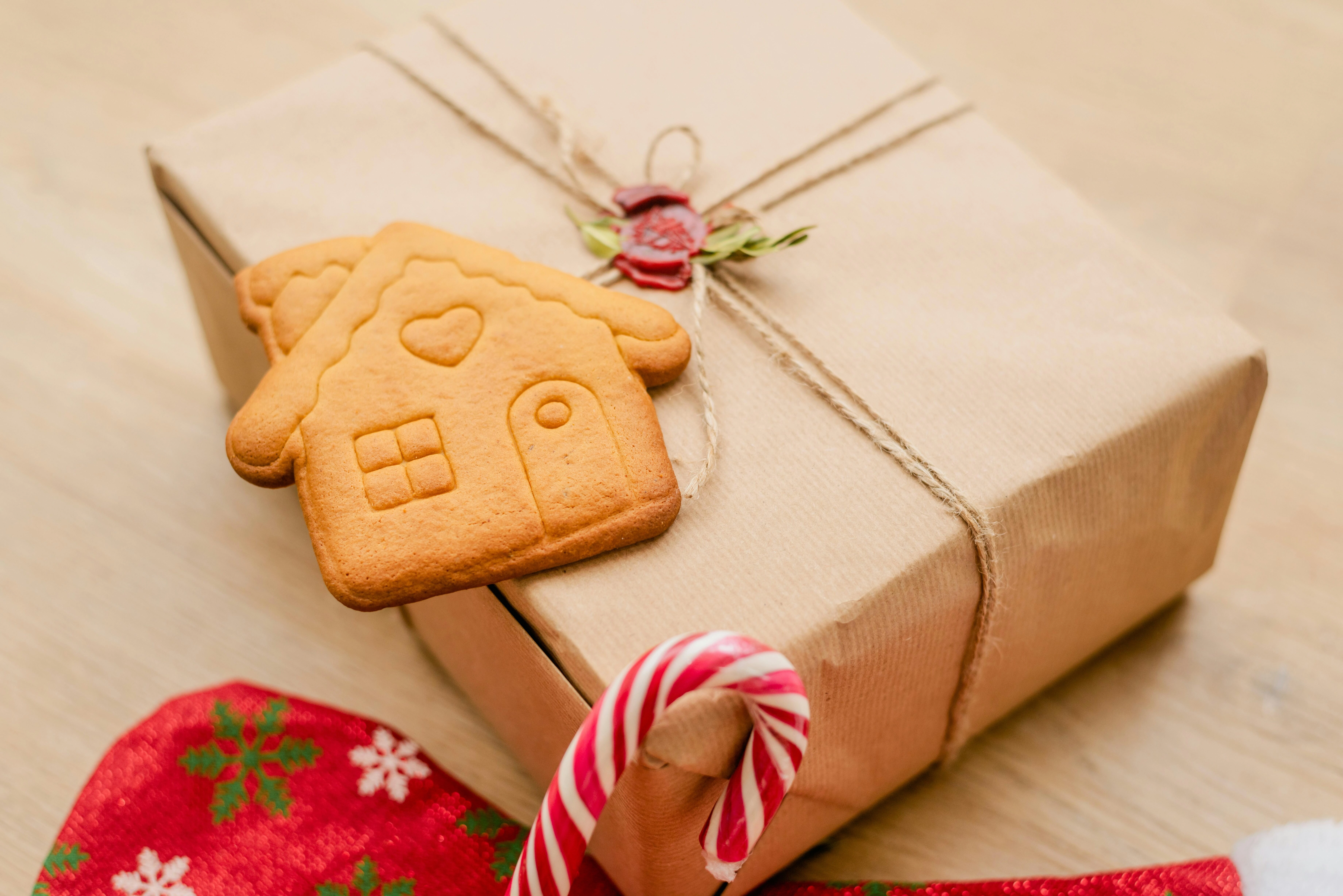 Festive Christmas Gift Box Festive Christmas Gift Box