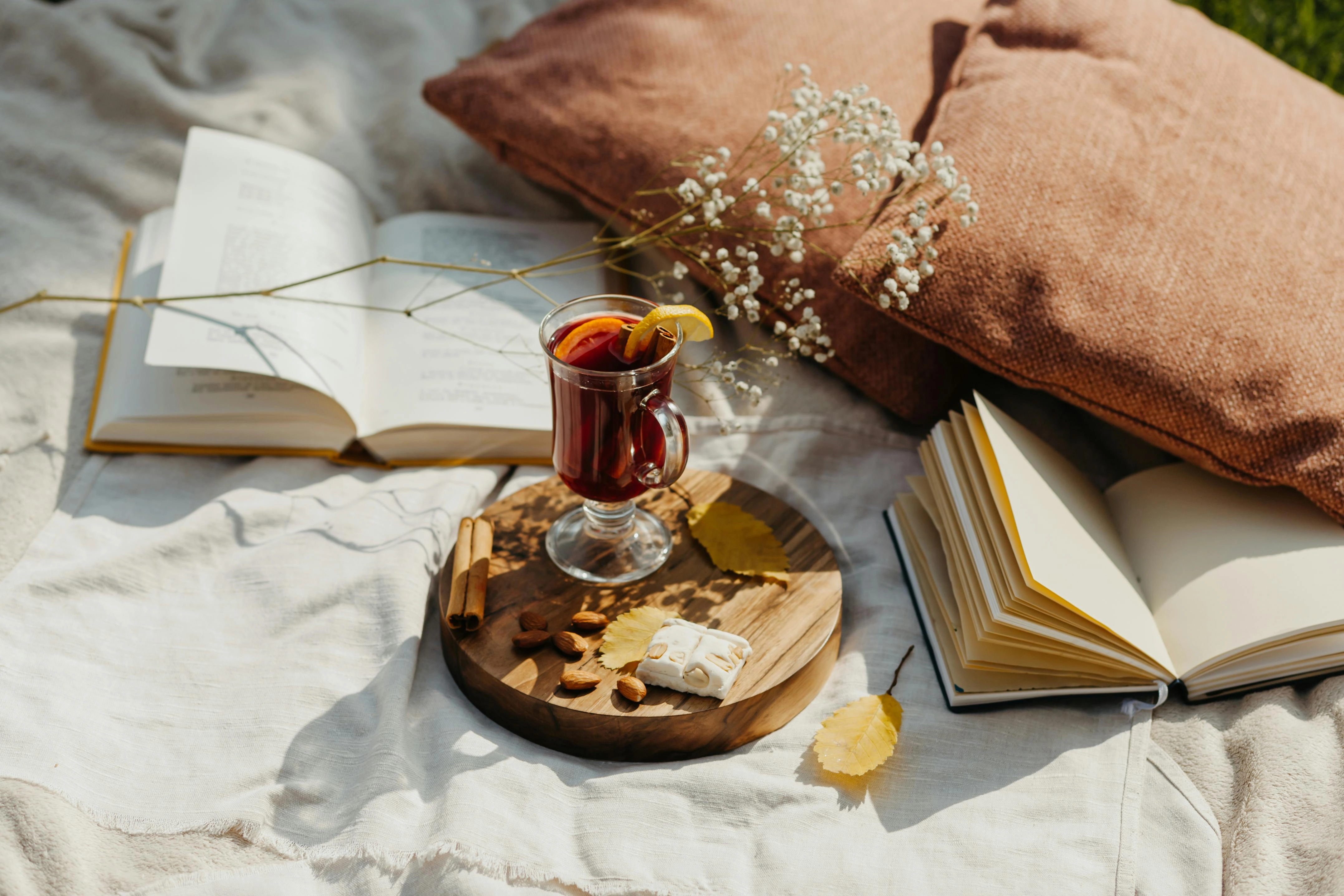Cozy Autumn Reading Nook