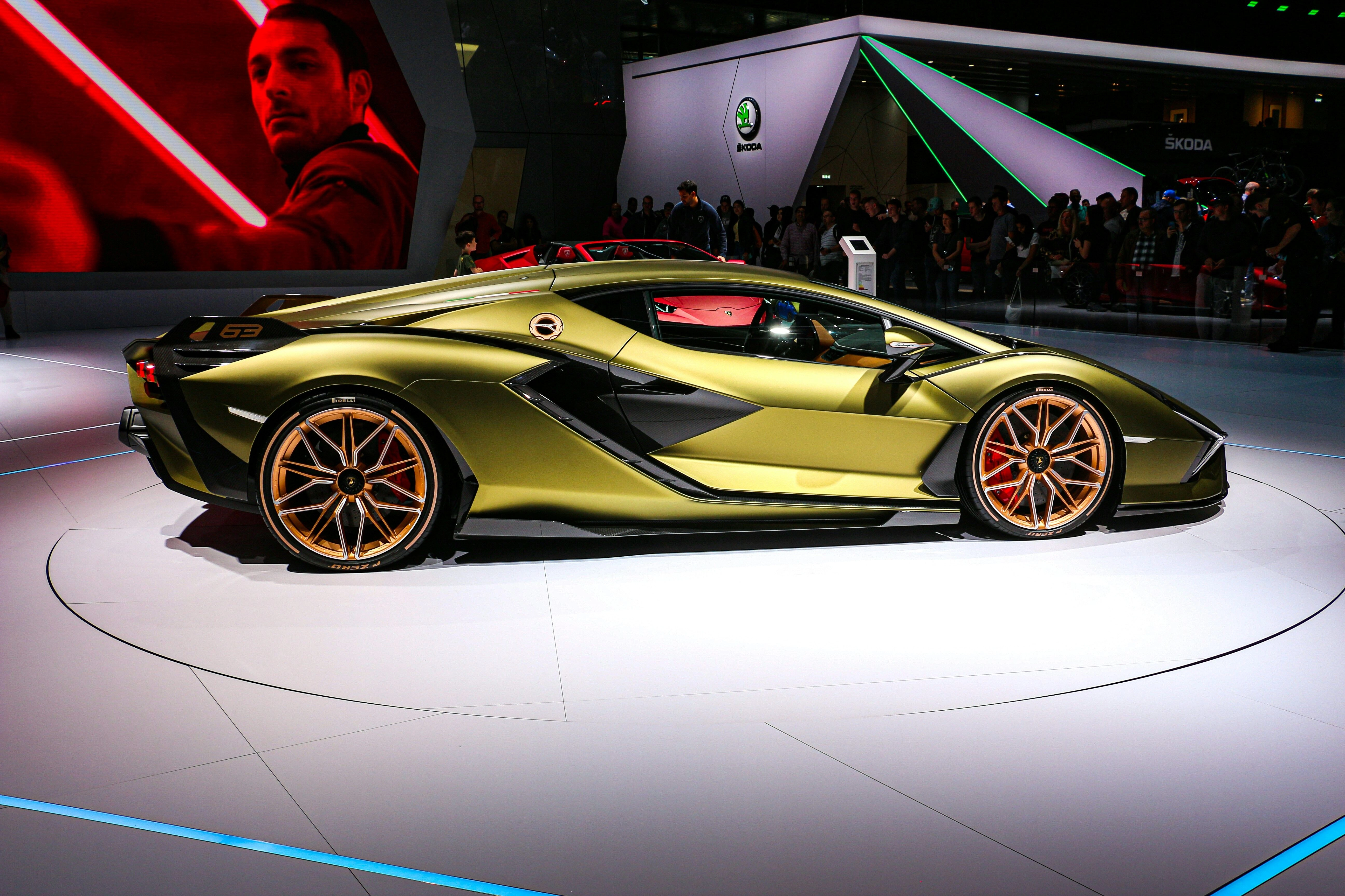 Futuristic Lamborghini Auto Show