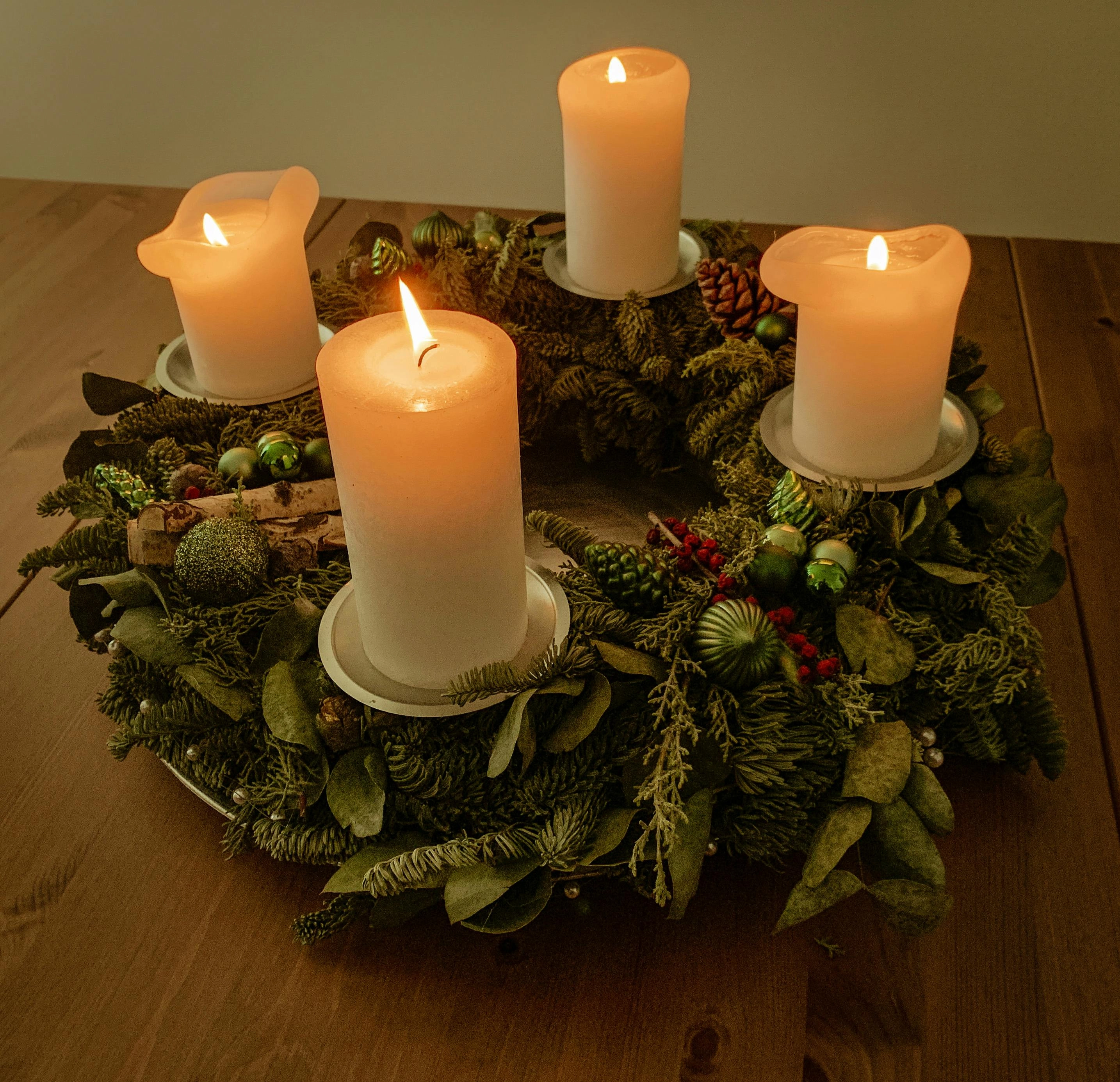 Festive Advent Wreath Centerpiece Festive Advent Wreath Centerpiece