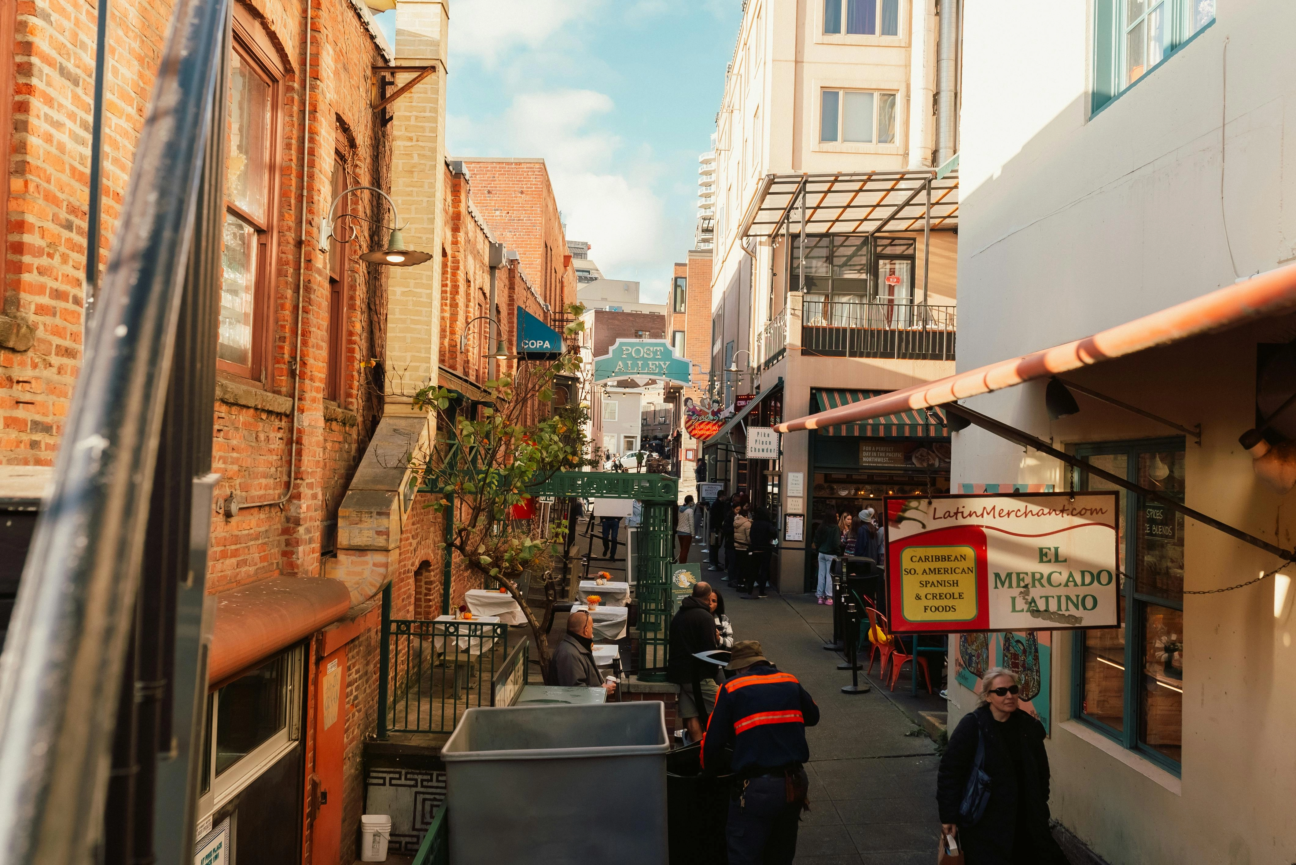 Vibrant Latin American Alley Vibrant Latin American Alley